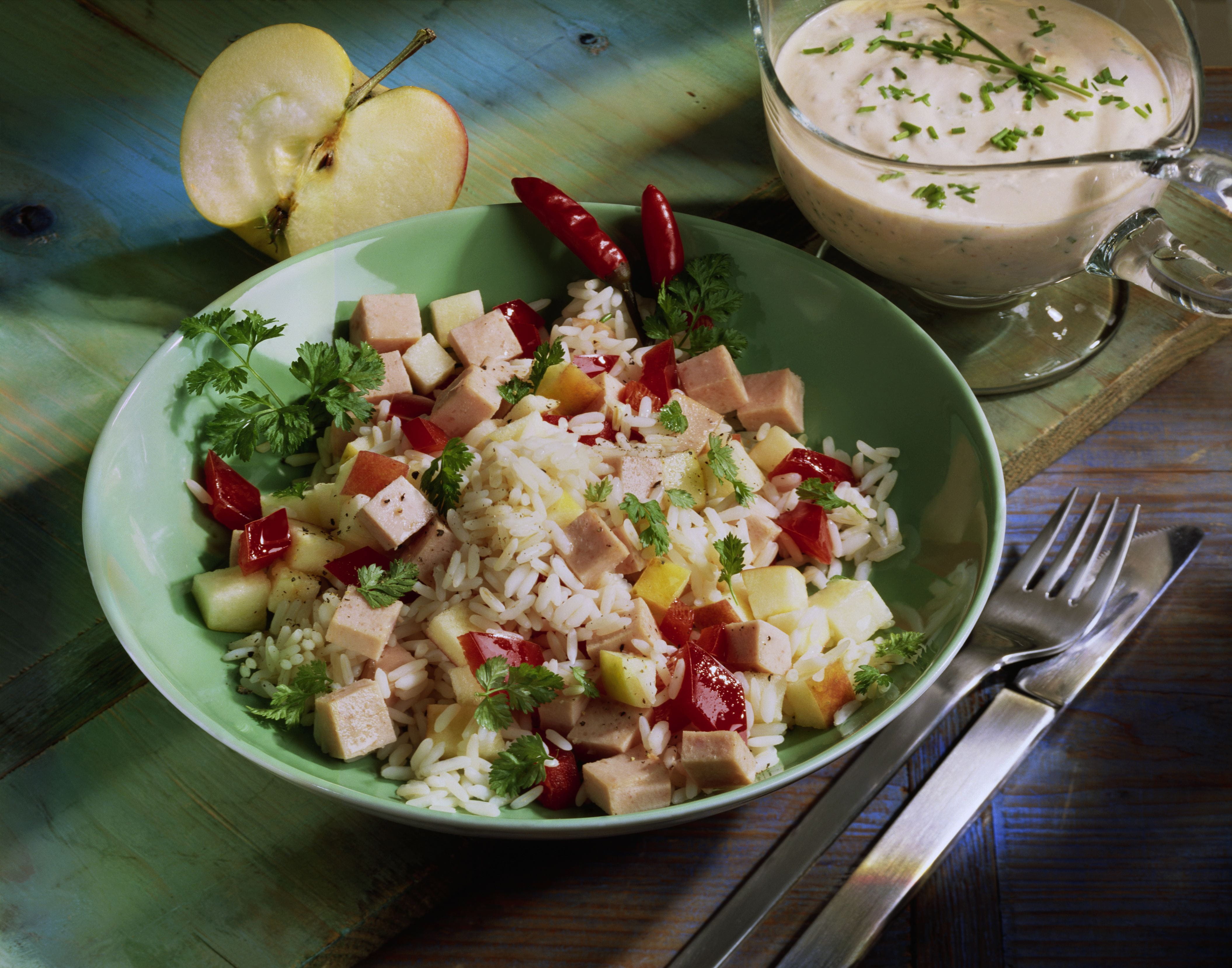 Fruchtiger Reissalat mit Fleischwurst| Du Darfst