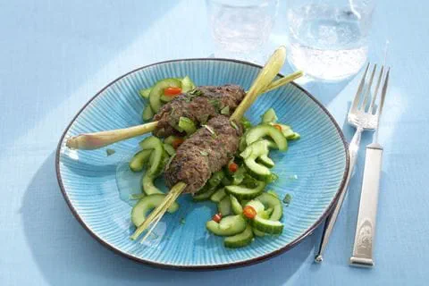 recipe image Rinderhack auf Zitronengras-Spieß