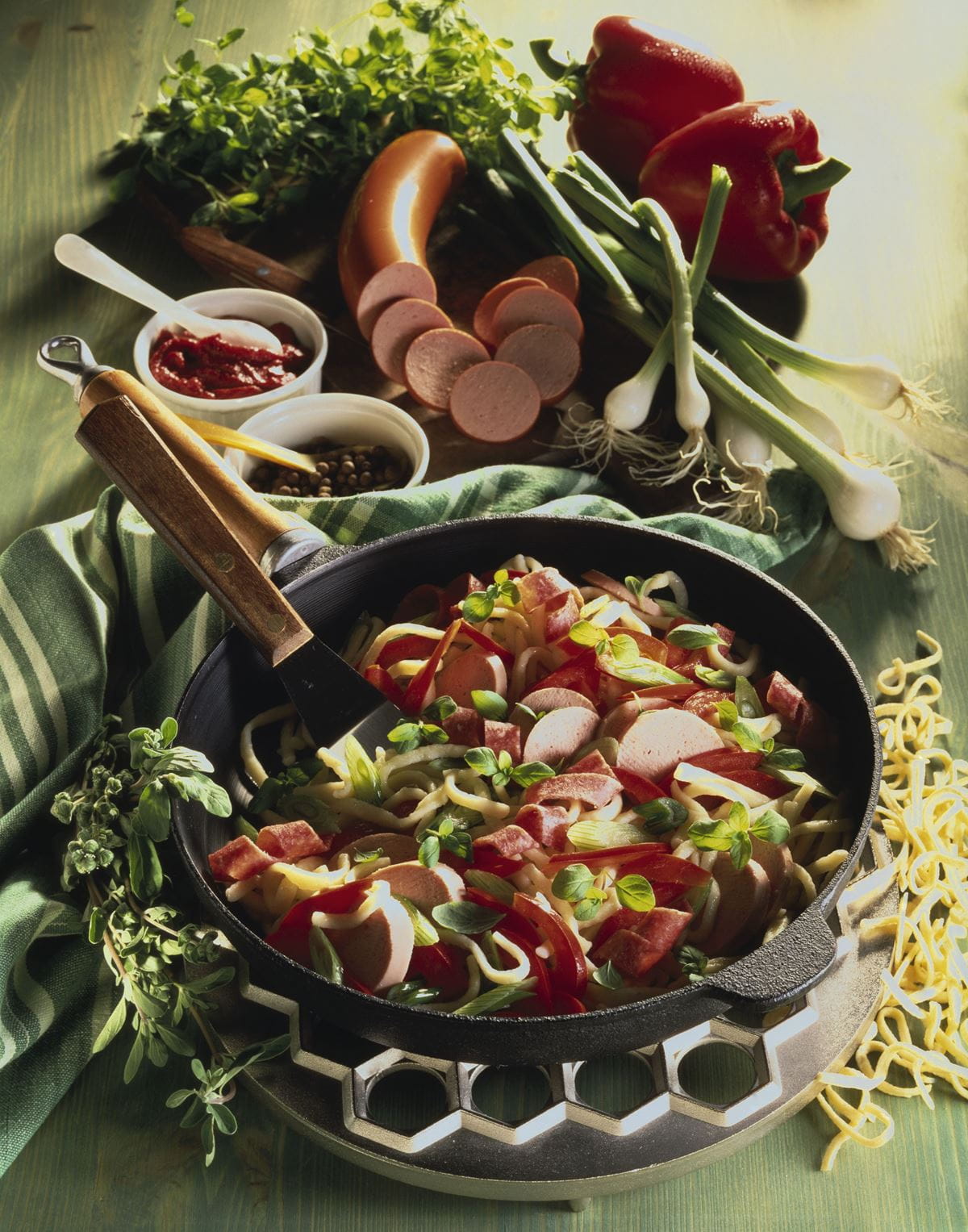 recipe image Paprika-Wurstpfanne mit Spätzle