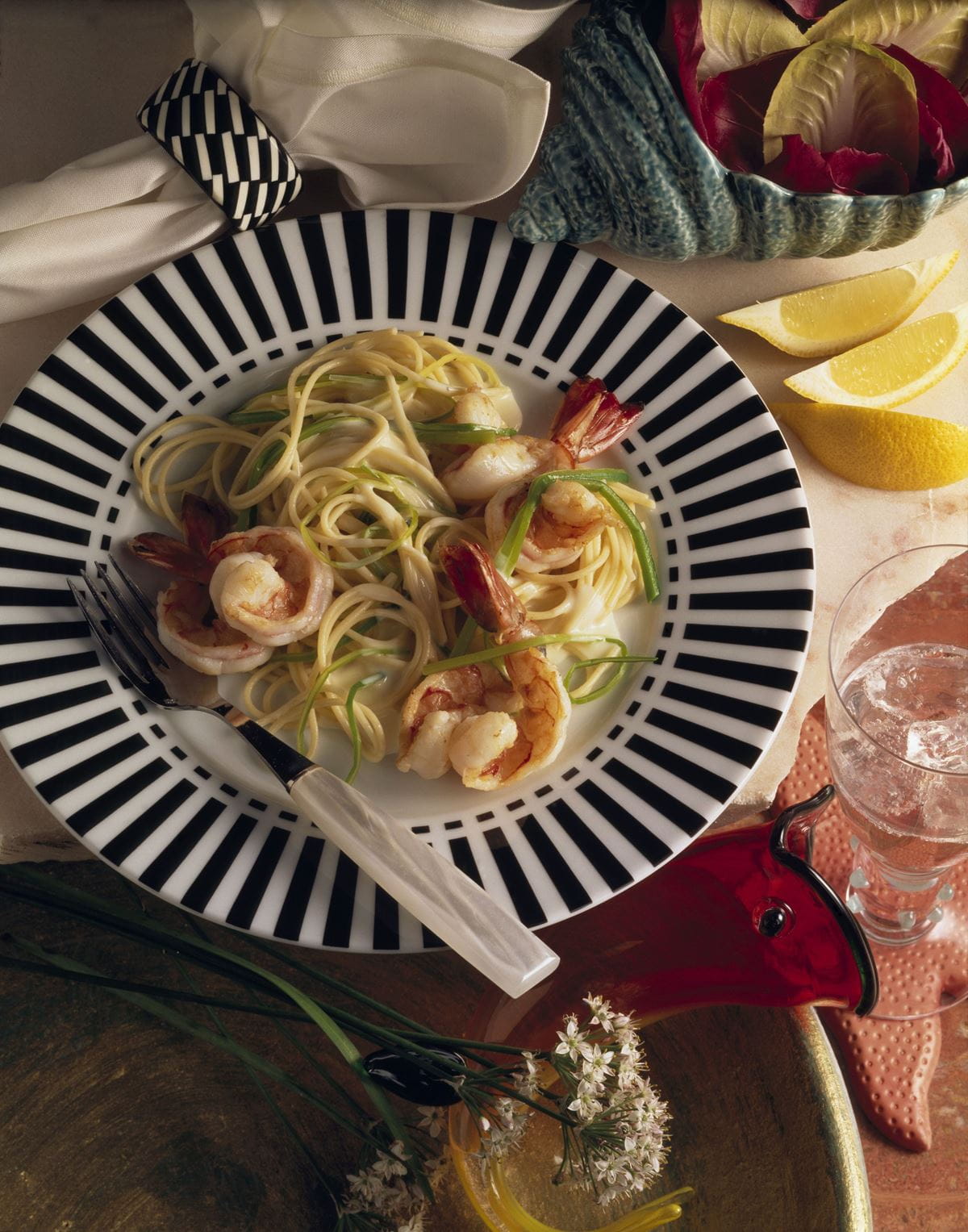 recipe image Lauch-Spaghetti und Scampi