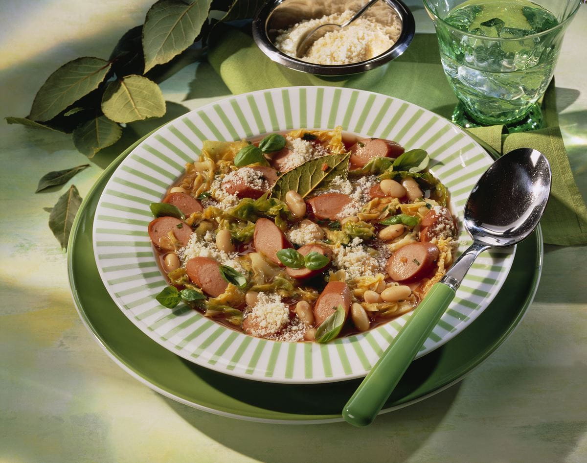 recipe image Minestrone mit Würstchen